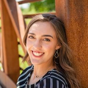 Meet your Posher, Monica